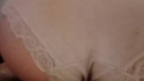 Snapshot of glizzy4u chatting on December 17, 12:44 pm glizzy4u online show from December 17, 12:44 pm