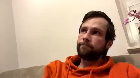 Snapshot of glodencyc chatting on December 29, 4:51 pm Martin online show from December 29, 4:51 pm