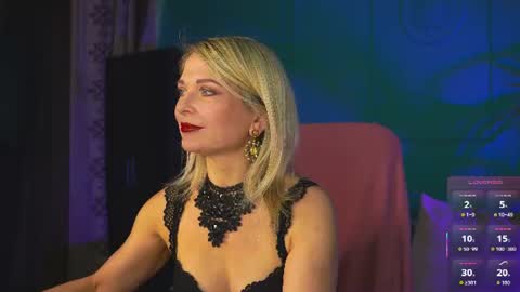 Snapshot of gloria_lovely chatting on June 23, 10:35 am Gloria online show from June 23, 10:35 am