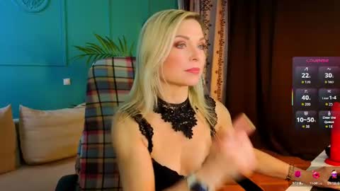 Snapshot of gloria_lovely chatting on July 14, 11:05 am Gloria online show from July 14, 11:05 am