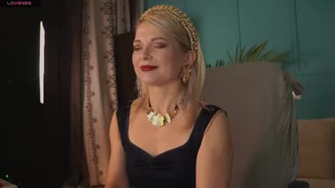 Snapshot of gloria_lovely chatting on August 3, 11:05 am Gloria online show from August 3, 11:05 am