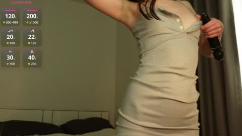 Snapshot of gloriamillss chatting on April 29, 1:10 am Gloria online show from April 29, 1:10 am