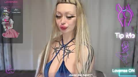 Snapshot of gloryaaaa chatting on March 12, 11:33 pm I want to make you happy and lovense online show from March 12, 11:33 pm