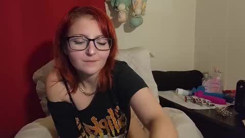 gloryfool online show from March 25, 9:54 pm