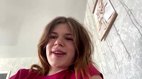  Roxy  online show from May 24, 9:36 am