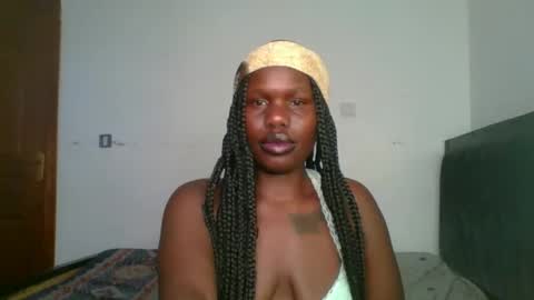 Snapshot of glossybabe77 chatting on March 11, 8:20 am glossybabe77 online show from March 11, 8:20 am