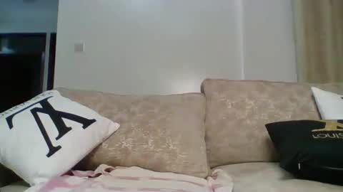 Snapshot of glossybae chatting on October 18, 9:48 pm glossybae online show from October 18, 9:48 pm