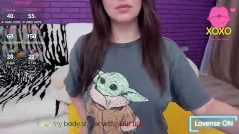 Mia online show from February 15, 9:00 pm