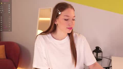 Eloise  online show from November 4, 4:17 pm