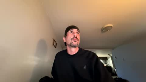 Snapshot of gmang4242 chatting on February 20, 7:14 pm gmang4242 online show from February 20, 7:14 pm