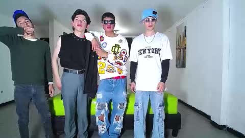 THOMAS AND DAMIAND online show from October 23, 6:06 pm