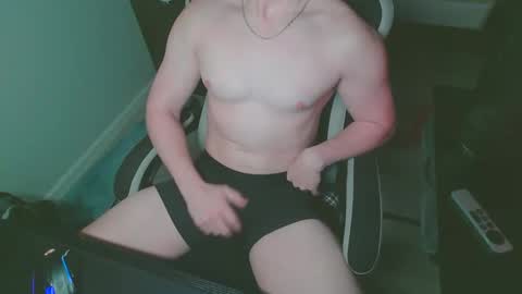 Snapshot of gnr_xxx chatting on November 12, 5:52 am G online show from November 12, 5:52 am