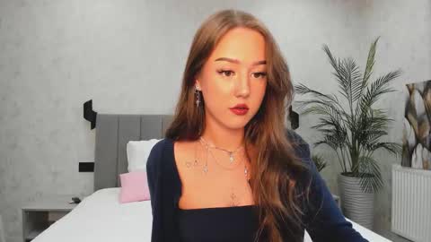 Lina online show from February 4, 8:31 am