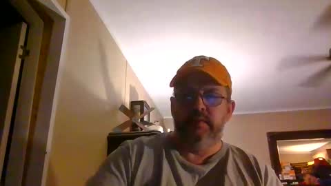 IDKIDCIDGAF online show from October 11, 12:21 am