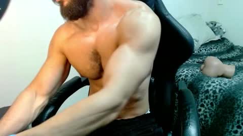 god hunkules online show from January 16, 5:06 pm