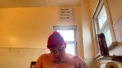 Snapshot of goddess182002 chatting on November 2, 3:03 pm goddess182002 online show from November 2, 3:03 pm