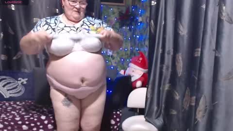 Goddess online show from January 1, 12:44 pm