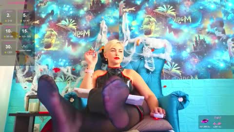 Mrs. Isabella online show from October 20, 4:02 am