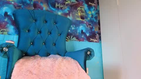Snapshot of goddess_isabella11 chatting on June 25, 5:12 am Mrs. Isabella online show from June 25, 5:12 am