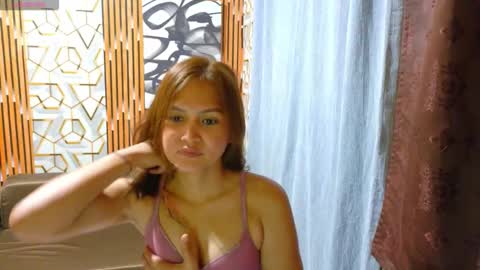 Snapshot of goddess_jaz29 chatting on October 26, 4:46 pm Migs online show from October 26, 4:46 pm