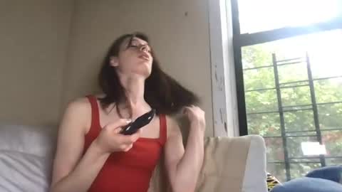 Snapshot of goddess_larz chatting on June 14, 10:45 pm goddess_larz online show from June 14, 10:45 pm