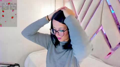 Snapshot of goddess_martina chatting on April 30, 12:44 pm M A R T I N A online show from April 30, 12:44 pm