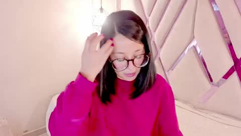 Snapshot of goddess_martina chatting on May 20, 12:44 pm M A R T I N A online show from May 20, 12:44 pm