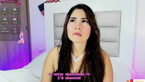 Snapshot of goddess_mia2 chatting on September 10, 10:43 pm Mia online show from September 10, 10:43 pm