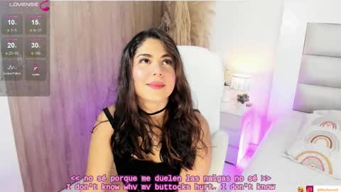 Snapshot of goddess_mia2 chatting on October 27, 2:59 am Mia online show from October 27, 2:59 am