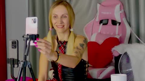 Katarina online show from November 7, 9:09 am