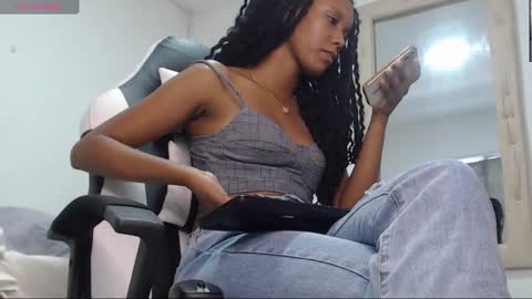 goddess_valen online show from November 6, 4:30 pm