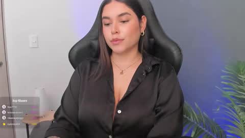 Miss Veronica  - The Supreme   online show from October 28, 5:26 pm