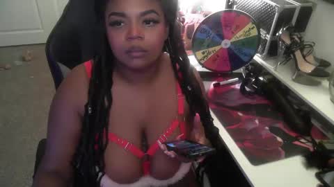 Snapshot of goddesscocoaa chatting on December 26, 11:43 am Goddess Cocoa online show from December 26, 11:43 am