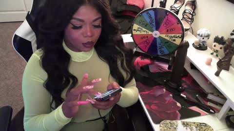Snapshot of goddesscocoaa chatting on January 31, 8:54 am Goddess Cocoa online show from January 31, 8:54 am