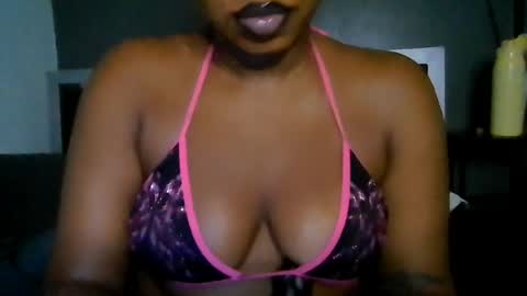 Snapshot of goddessdaisysky chatting on August 1, 4:34 am Goddess Daisy Sky online show from August 1, 4:34 am