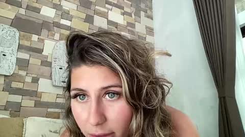 GoddessDove online show from October 8, 2:20 am