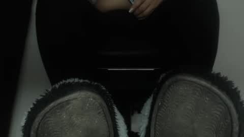 Snapshot of goddessfeet777 chatting on August 7, 6:43 pm Goddessfeet777 online show from August 7, 6:43 pm