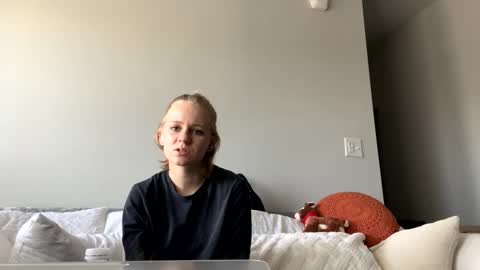 feyaa22 online show from December 10, 2:50 pm