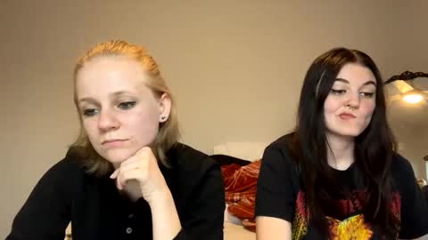 feyaa22 online show from January 4, 10:45 pm