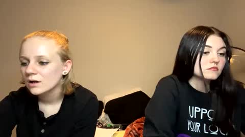 feyaa22 online show from January 6, 2:15 am