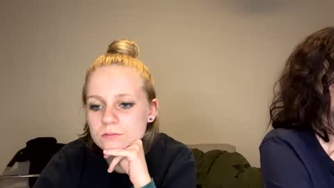 feyaa22 online show from January 11, 12:33 am