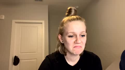 feyaa22 online show from January 16, 11:48 pm