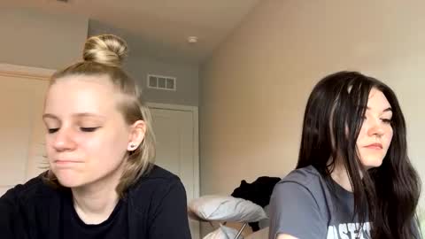 feyaa22 online show from January 17, 4:26 pm