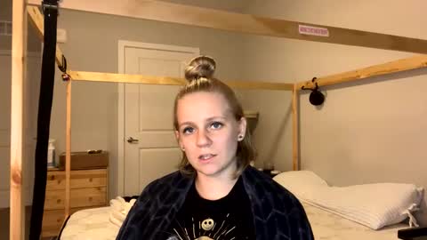 feyaa22 online show from February 8, 1:00 am