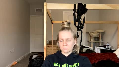 feyaa22 online show from February 24, 8:14 pm