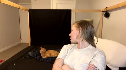 feyaa22 online show from February 27, 1:05 am