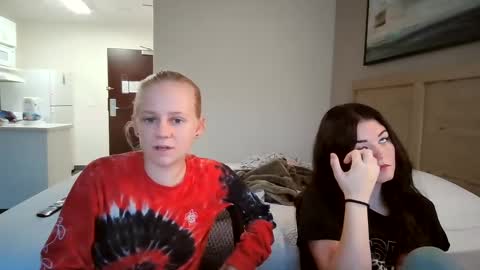 feyaa22 online show from September 14, 5:01 pm