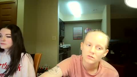 feyaa22 online show from September 20, 4:57 am