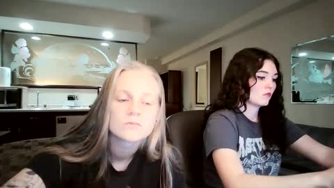 feyaa22 online show from September 23, 4:04 am