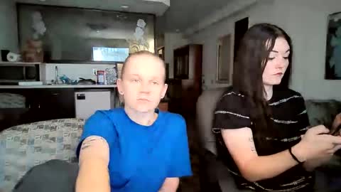 feyaa22 online show from September 27, 4:56 pm